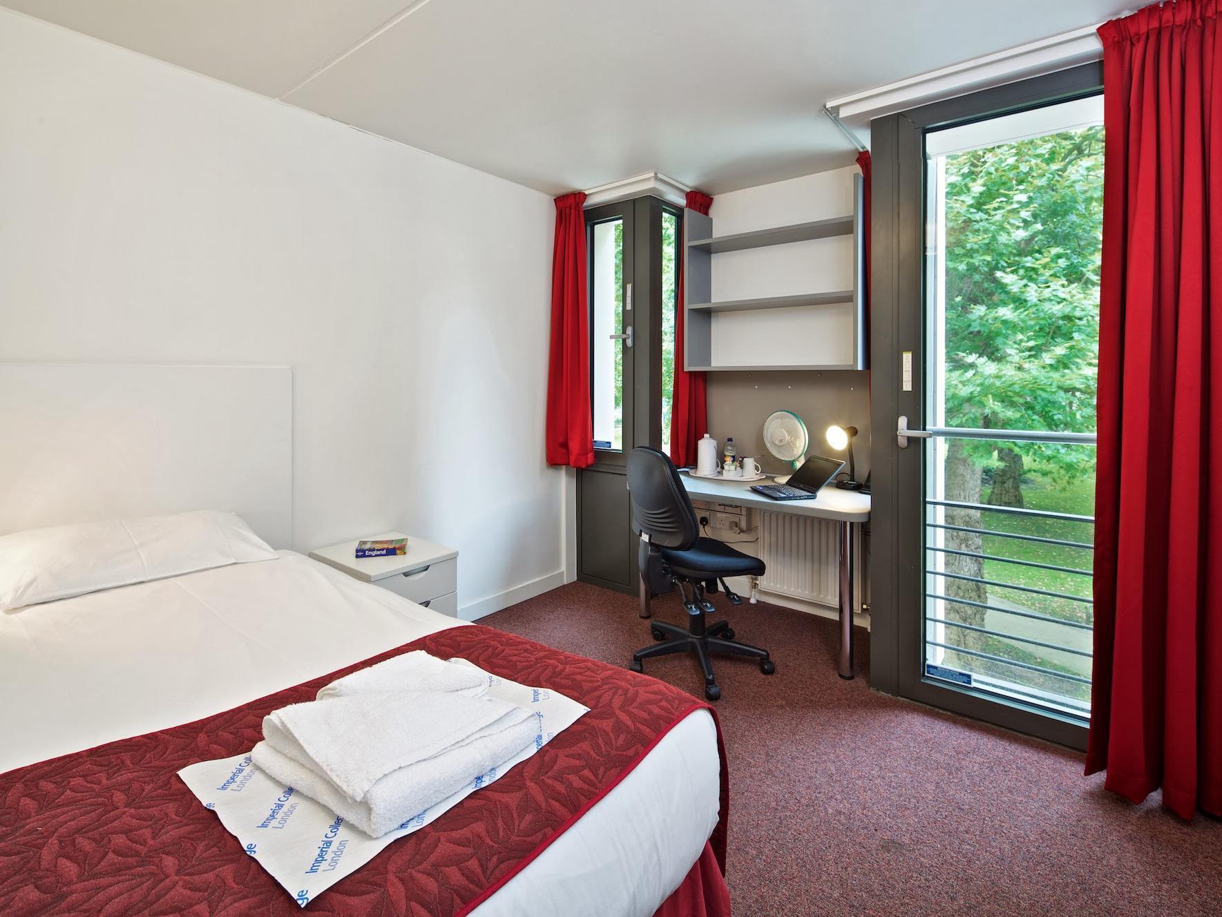 Hotel Imperial College Princes Garden London